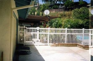 Semi-Privacy Vinyl Fence with 1.5" Picket