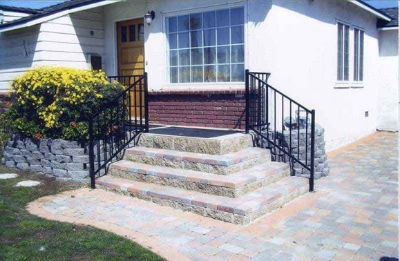 Handrail with Pickets 2