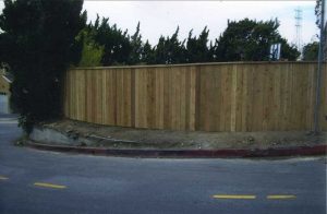 Butted Wood Fence with Cap 2